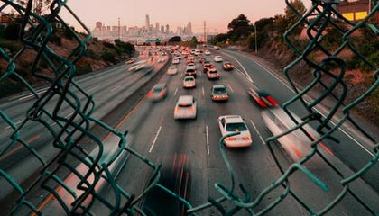 东材科技股价下跌4.96% 盘中曾现快速反弹