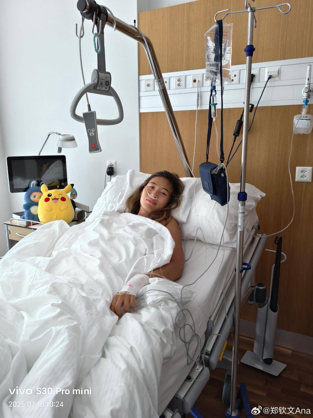 去除两块游离的碎骨！揭秘郑钦文肘部手术的前因后果