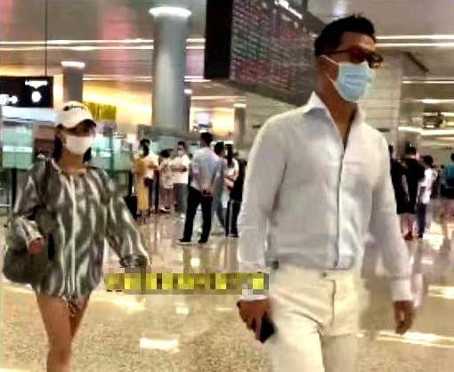 考古 | 何超莲窦骁双双辟谣离婚！两人感情生活引各方热议